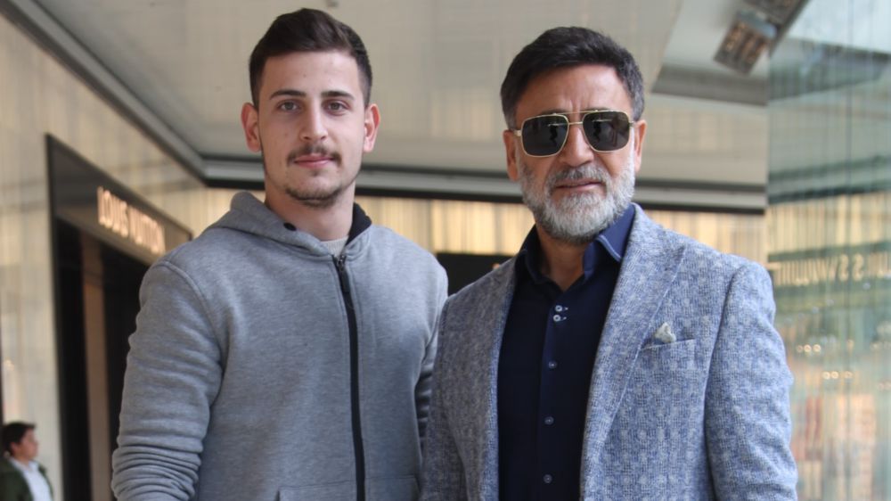 İzzet Yıldızhan Diyarbakır dönüşü oğluyla alışverişte