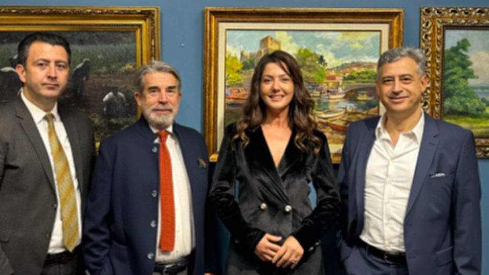 ‘Türk Resim Sanatına İz Bırakanlar Klasik Resim Sergisi’ ziyarete açıldı