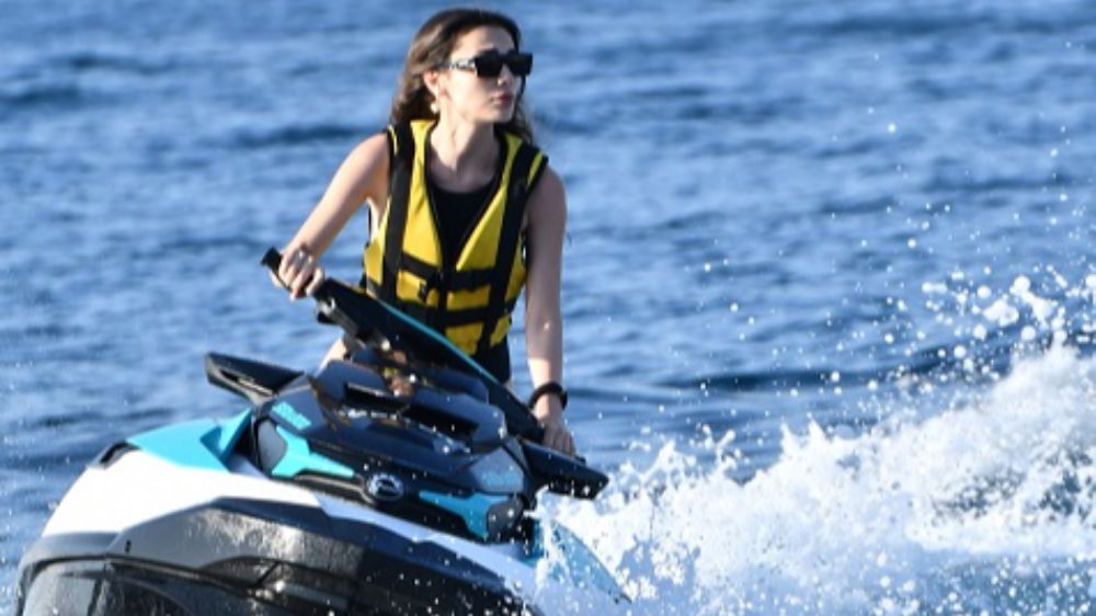 Yağmur Tanrısevsin'in keyifli tatili