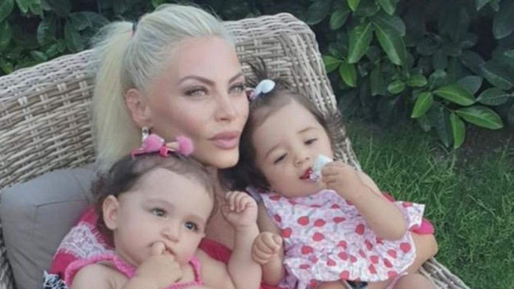 Ünlü isimler, Dünya Kız Çocukları Günü'nde fotoğraflar paylaştı