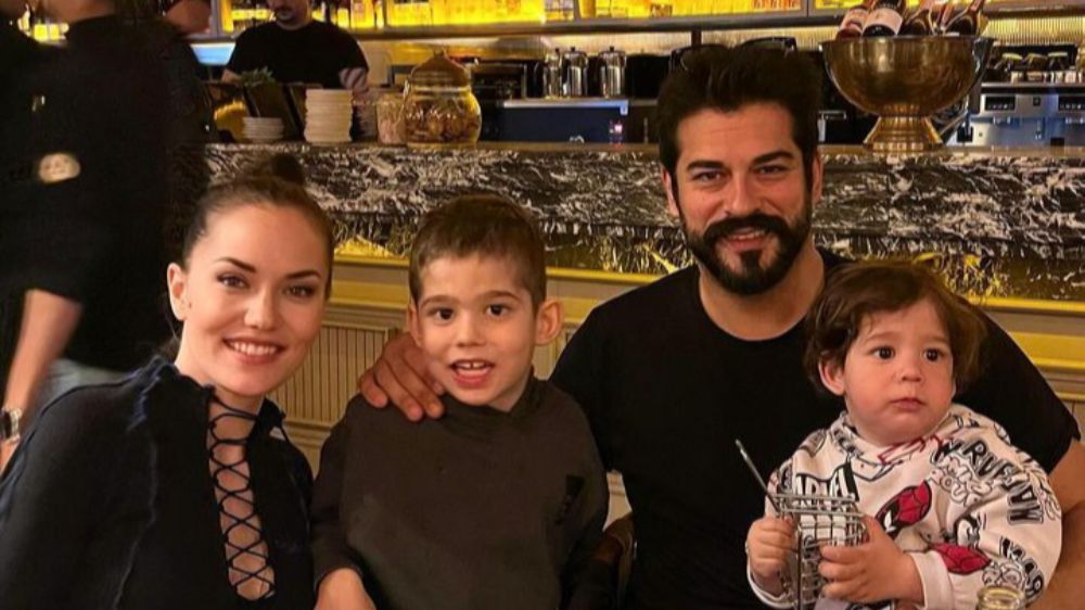 Fahriye Evcen ile Burak Özçivit ailece bayram tatiline çıktı