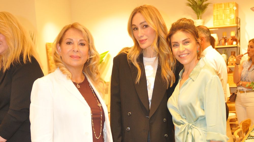 Cemiyet ve sanat dünyasının şıklık yarışı