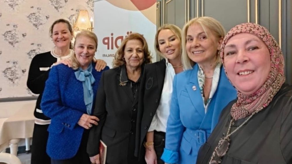 TÜDİP’in nisan buluşmasında Suna Dumankaya rüzgârı