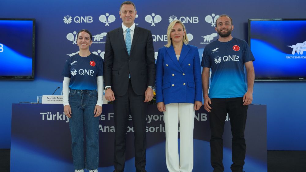  Padelin geleceği için stratejik iş birliği   