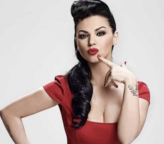 Ünlü şarkıcı Nez'in son hali sevenlerini şaşırttı!