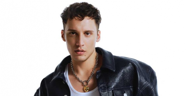 Edis&#039;in &#039;Martılar&#039; adlı single&#039;ı sosyal medyayı salladı