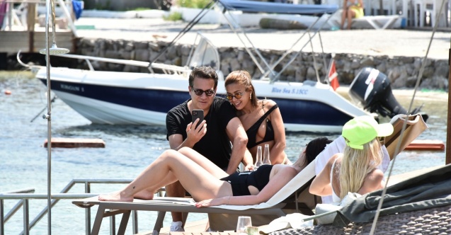 Ailesiyle tanıştırdı 