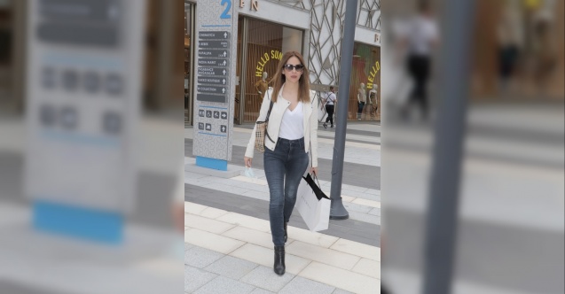 BOMBA BİR ŞARKI GELİYOR&nbsp;