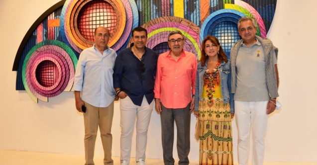 İş ve sanat dünyası &#039;Kutsal Ağaçlar&#039; sergisinde buluştu