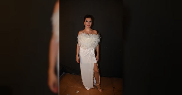 Ebru Yaşar Bodrum&#039;da sevenleriyle buluştu