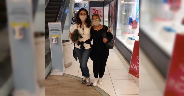 Birce Akalay&#039;ın annesini görenler şaştı kaldı