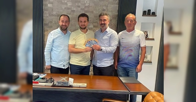 Kazandığı otomobili, kulübüne bağışladı