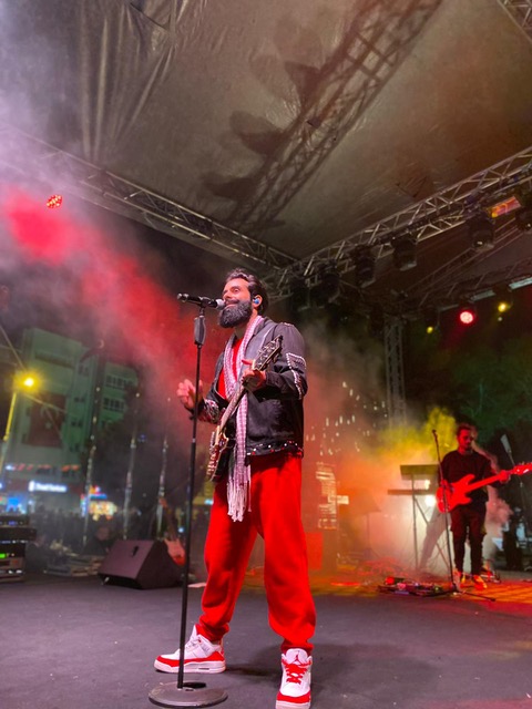 Karadeniz Ereğli&#039;de Cumhuriyet coşkusu Gökhan Türkmen ile yaşandı