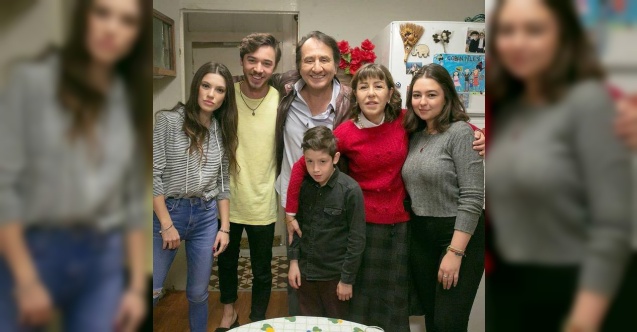 &#39;Camdaki Kız&#39; dizisinin kadrosuna katıldı