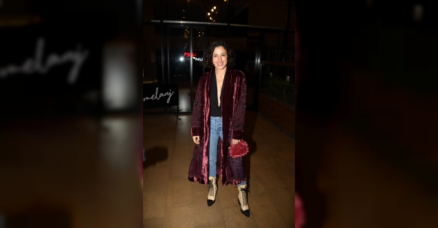 Cansu Tosun eşi Erkan Kolçak Köstendil&#039;i övdü