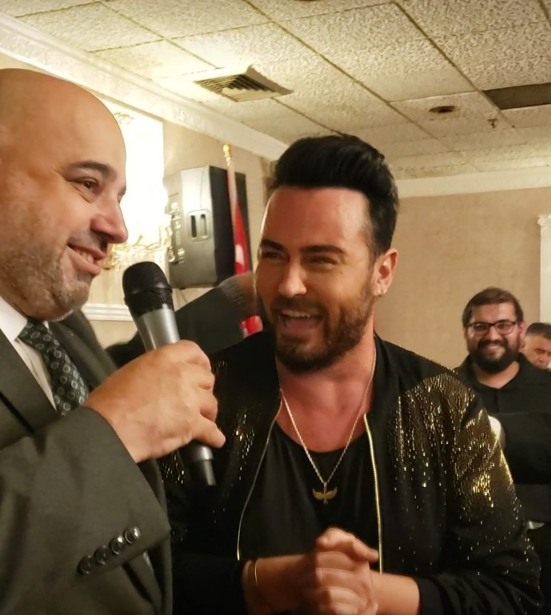 Cenk Yüksel ABD’de düzenlenen Cumhuriyet balosunda coşturdu