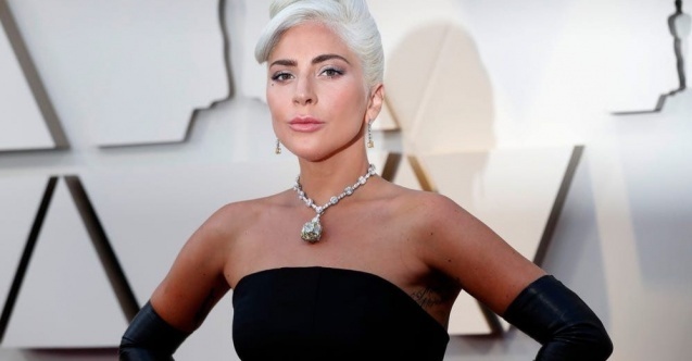 Çırılçıplak poz verdi! Görenler şaştı kaldı