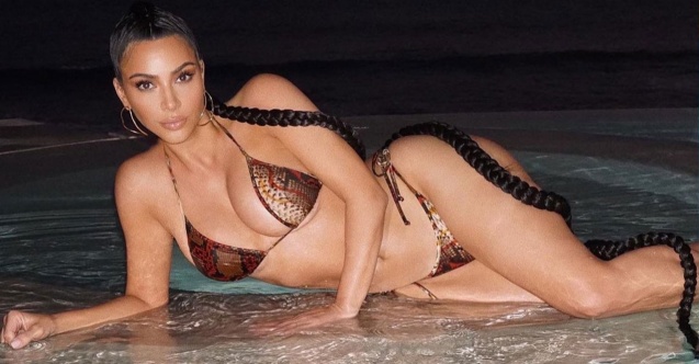 Geceyi kendisinden 14 yaş küçük sevgilisiyle geçirdi