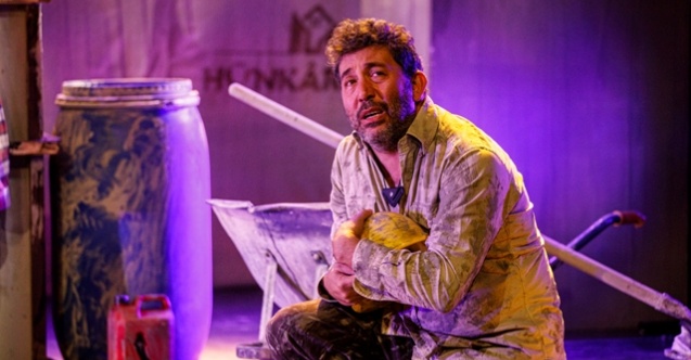 “Irgat” Duru Tiyatro Ataşehir&#039;de!