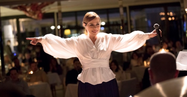 Zuhal Olcay&#039;dan tartışma yaratacak kıyafet açıklaması