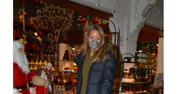 Bade İşçil alışveriş turunda