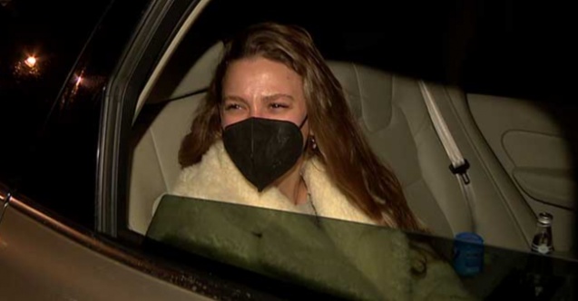 SERENAY SARIKAYA İLE UMUT EVİRGEN BARIŞTI MI? İŞTE SERENAY&#039;IN AÇIKLAMASI