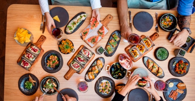 SEVGİLİLER GÜNÜ&#039;NDE SEÇKİN BİR ALTERNATİF: THE STEEVE BY İSMET SAZ!