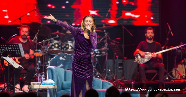 Mor Menekşe Yıldız