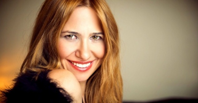 Seda Diker’in İnkılap Kitabevi etiketiyle raflarda yerini alan “Tanrıça Kadınlar” kitabı okuyucusuyla buluştu