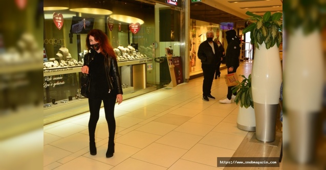 Serdar Gökhan&#039;dan şok eden hareket! Gazetecilere hakaret etti