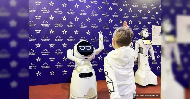 Robotlar Şehri Müzesi’nde dünyanın en insansı robotu Robot Einstein ve gelecekteki robot köpeklerimiz ile tanışın!