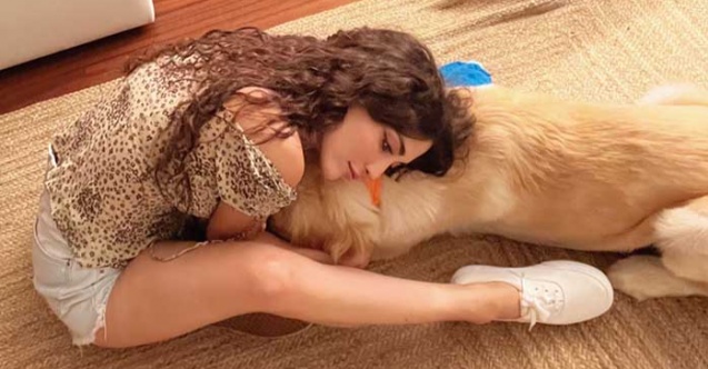 Ünlü Oyuncudan Çocuk Sürprizi! Böyle Duyurdu