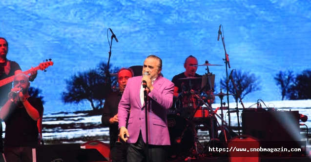 Başkasını eleştirmekle bir yere gelinmez!