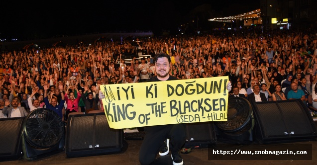 Sarımsak Festivalinde Ekin Uzunlar ve Tuğba Yurt rüzgarı esti