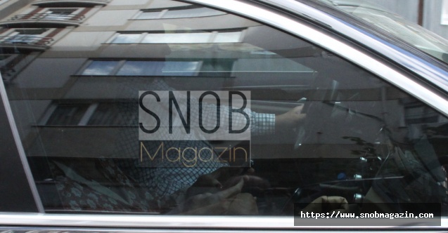 Gülben Ergen trafikte görüntülendi! Yanındaki gizemli arkadaşı avukat sevgilisi mi?