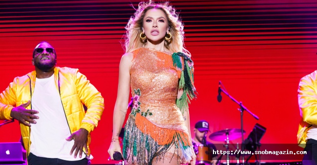 Hadise İstanbul Festival Park Kadıköy Sahnesi’nde izleyenleri büyüledi