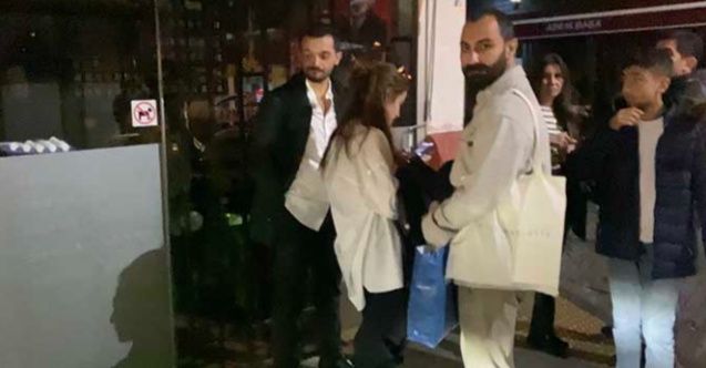 Ünlü Oyuncu Erkek Arkadaşıyla Görüntülendi