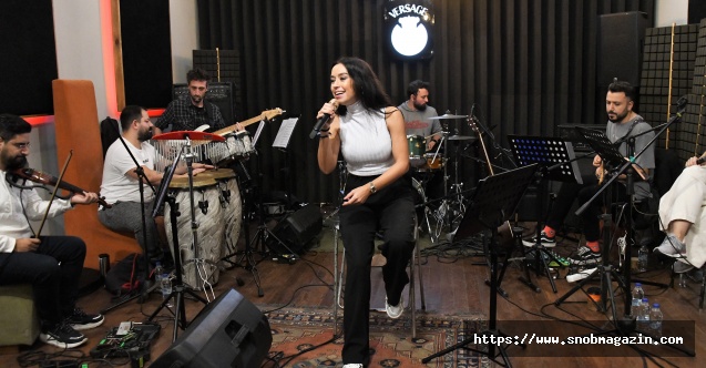 Sanattan kazandığımı sanata harcıyorum