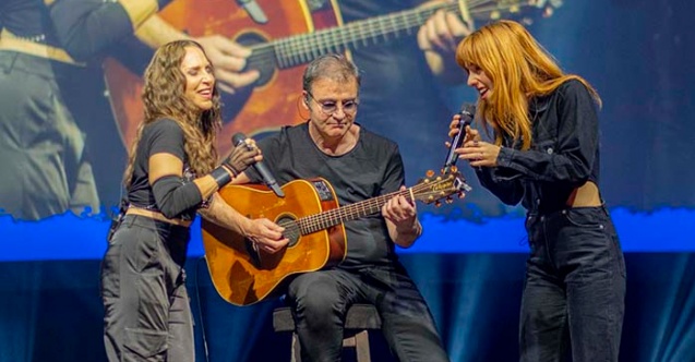 Londra&#039;da Sürpriz Düet!