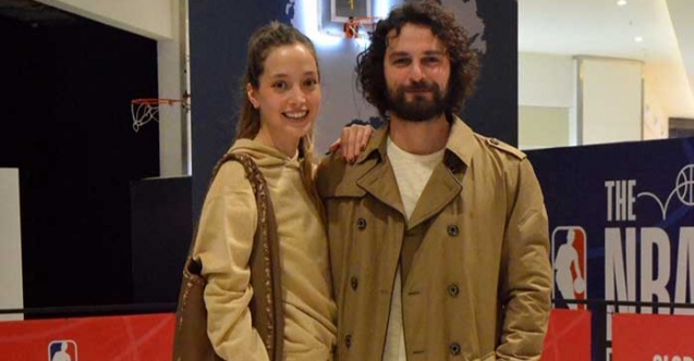 Ünlü Çift Hakkında Çarpıcı İddia!