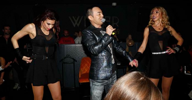 Sahnede Eski Eşine Şok Sözler!