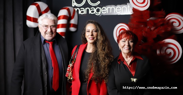 Oyuncular yılbaşı davetinde buluştu