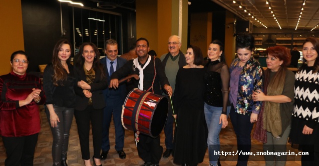 Konserden Sonra Sıra Gecesinde Gönüllerince Eğlendiler