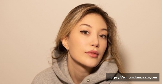 Sevgilisiyle İlk Kez Fotoğraf Paylaştı 