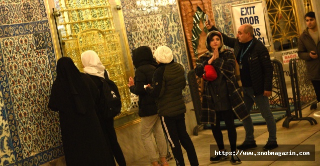 İftarını Açtı Eyüp Sultan'a Koştu