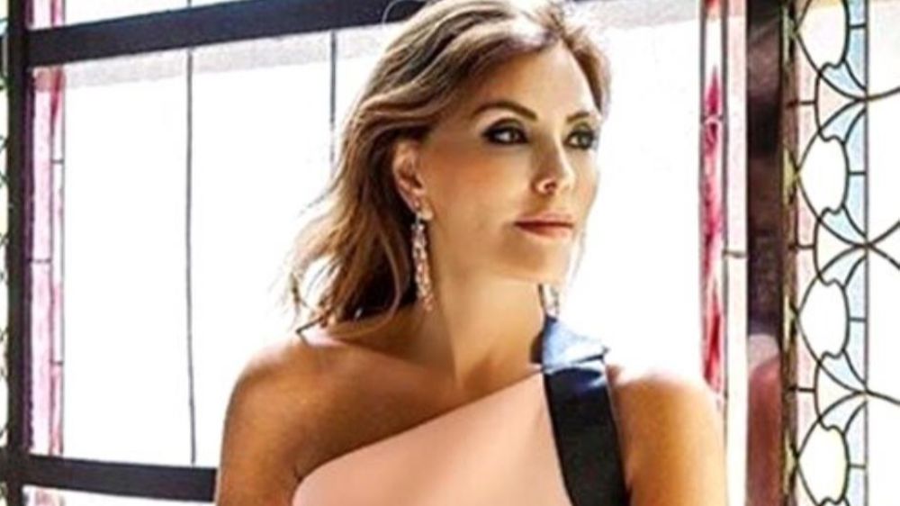 Feryal Gülman yeni nesil güzellik uygulamaları hakkında bilgi aldı