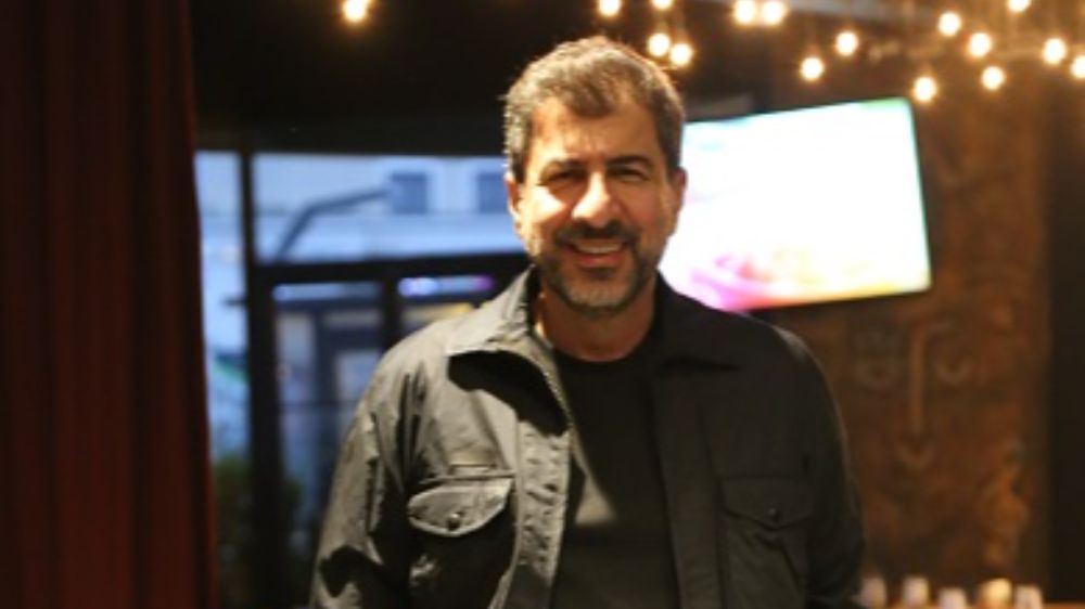 Hakan Bilgin hem vizyonda hem sahnede