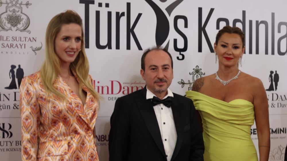 Türk İş Kadınları Adile Sultan Sarayı'nda Buluşuyor