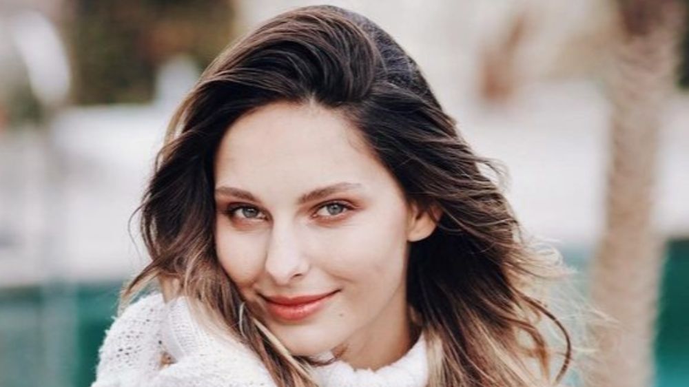 Türk vatandaşı olan Jessica May'ın ehliyet sorunu gündem oldu