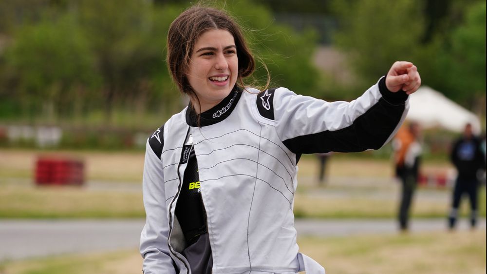 Ayşe Çebi İtalya’da piste çıkıyor 